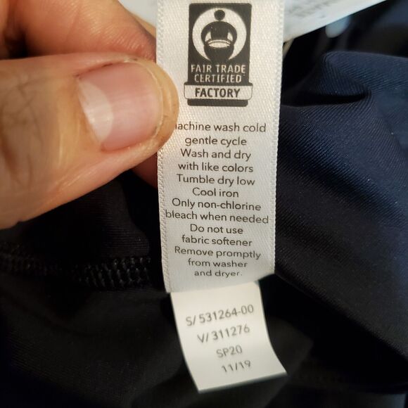 Athleta Ultimate Stash Pocket Capri Black Leggings Size XXS NWT - Picture 10 of 12